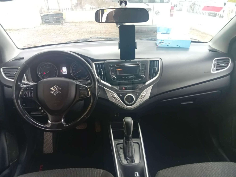 Suzuki Baleno
