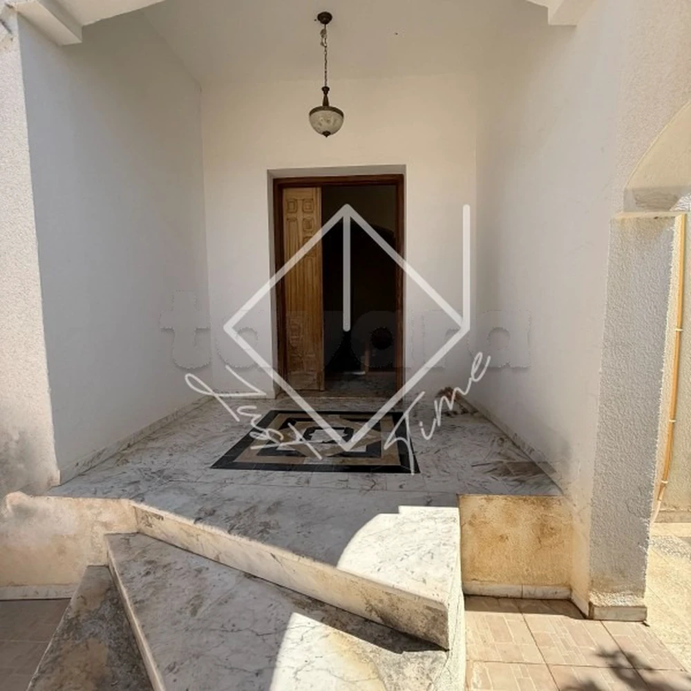 Villa en s+3 à louer à cité enkhilette