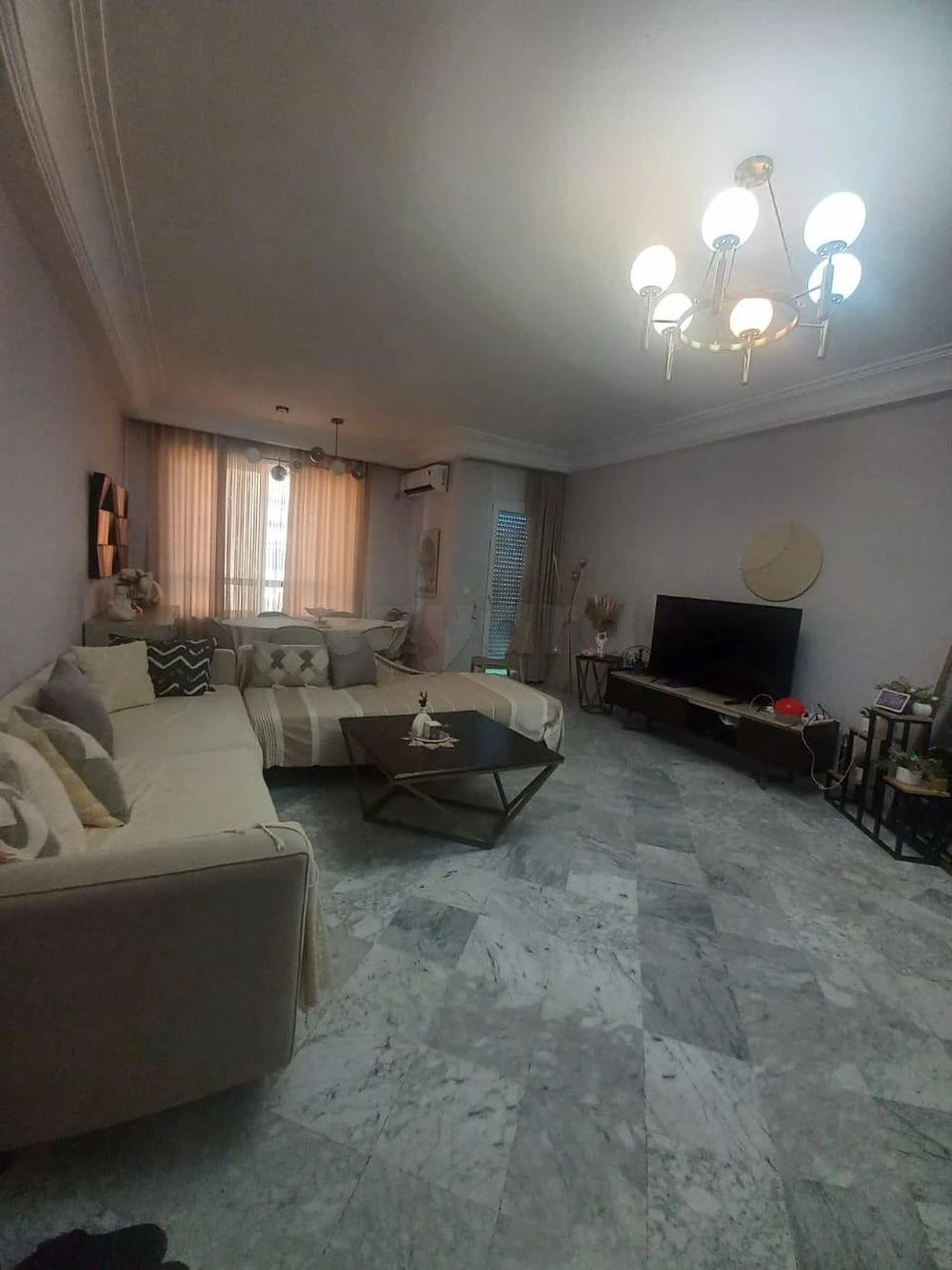 location ennasr s+3 rénové avenue hedi nouira