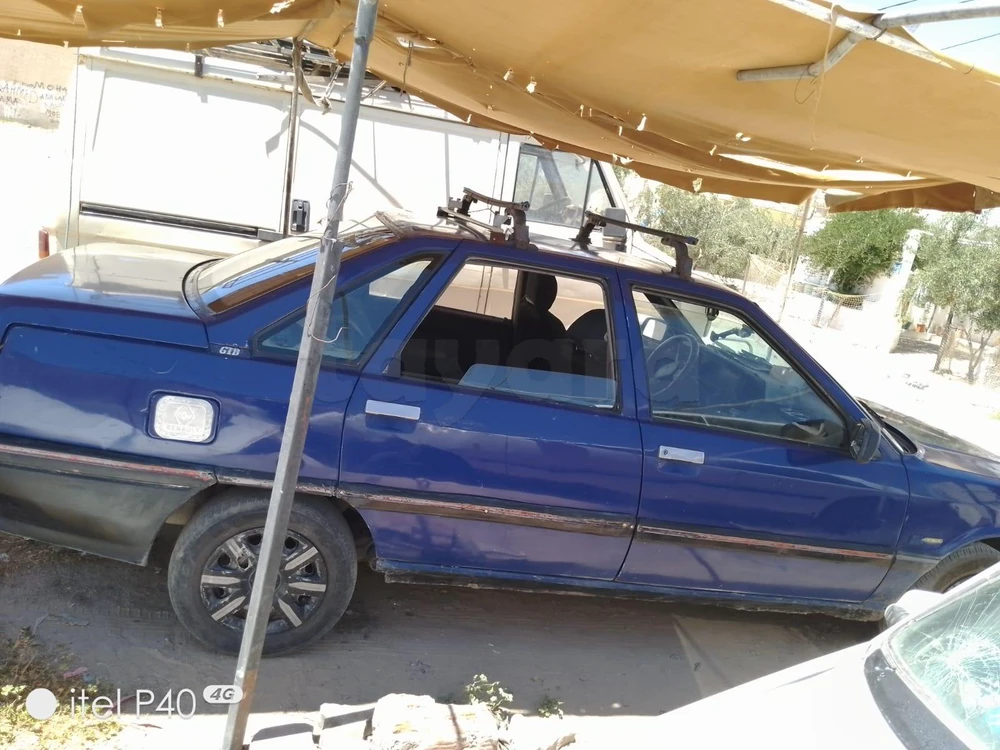 Renault R21