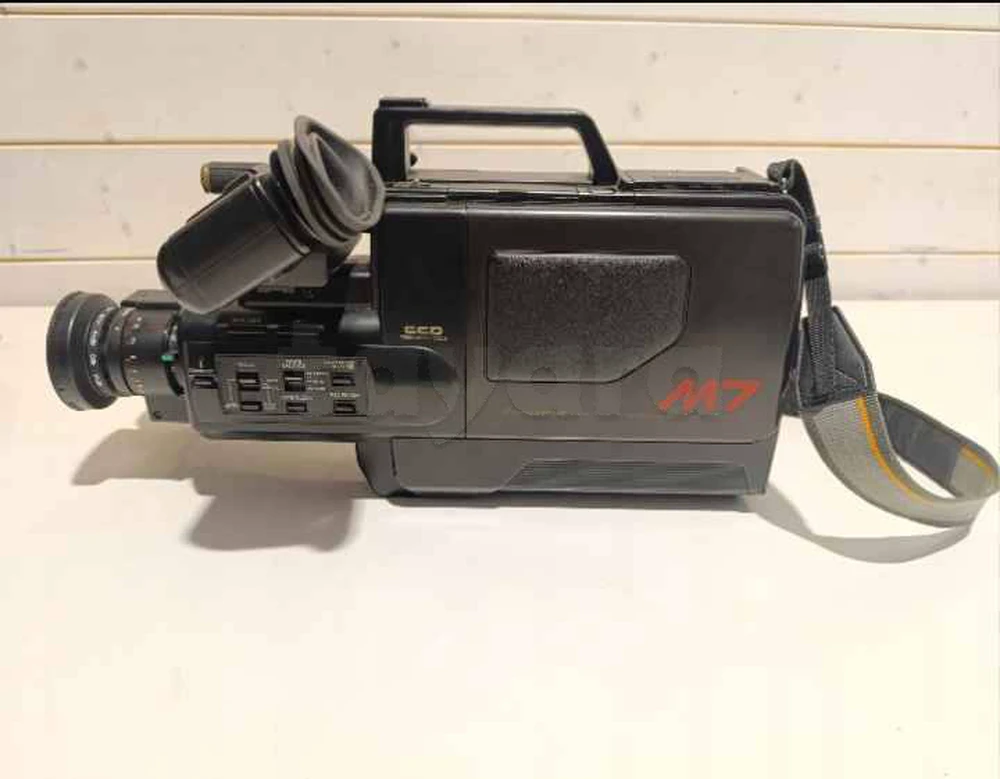 Caméscope Panasonic M7 VHS vintage – années 1980