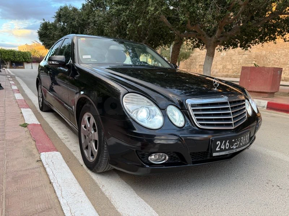 Carte voiture Mercedes-Benz Classe E