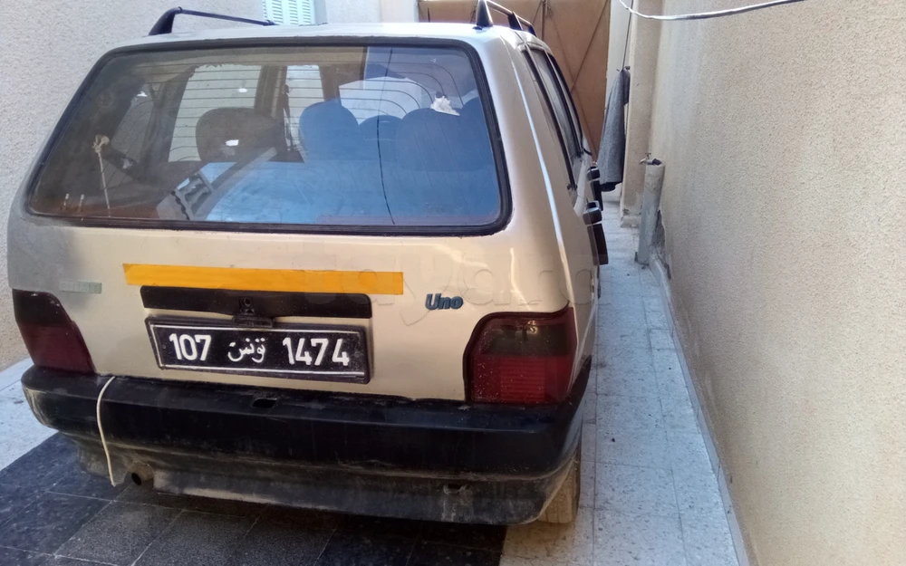 Carte voiture Fiat Uno