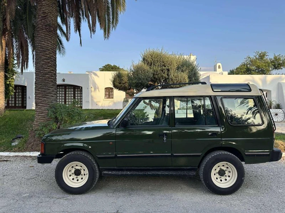 Land Rover Defender