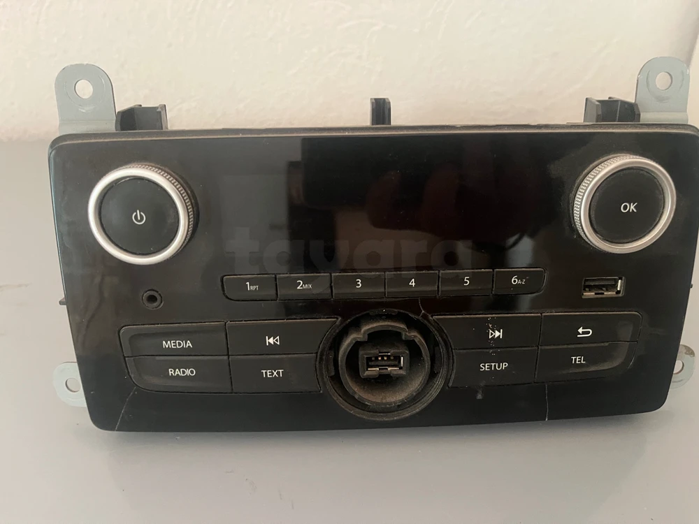 Poste radio clio 4