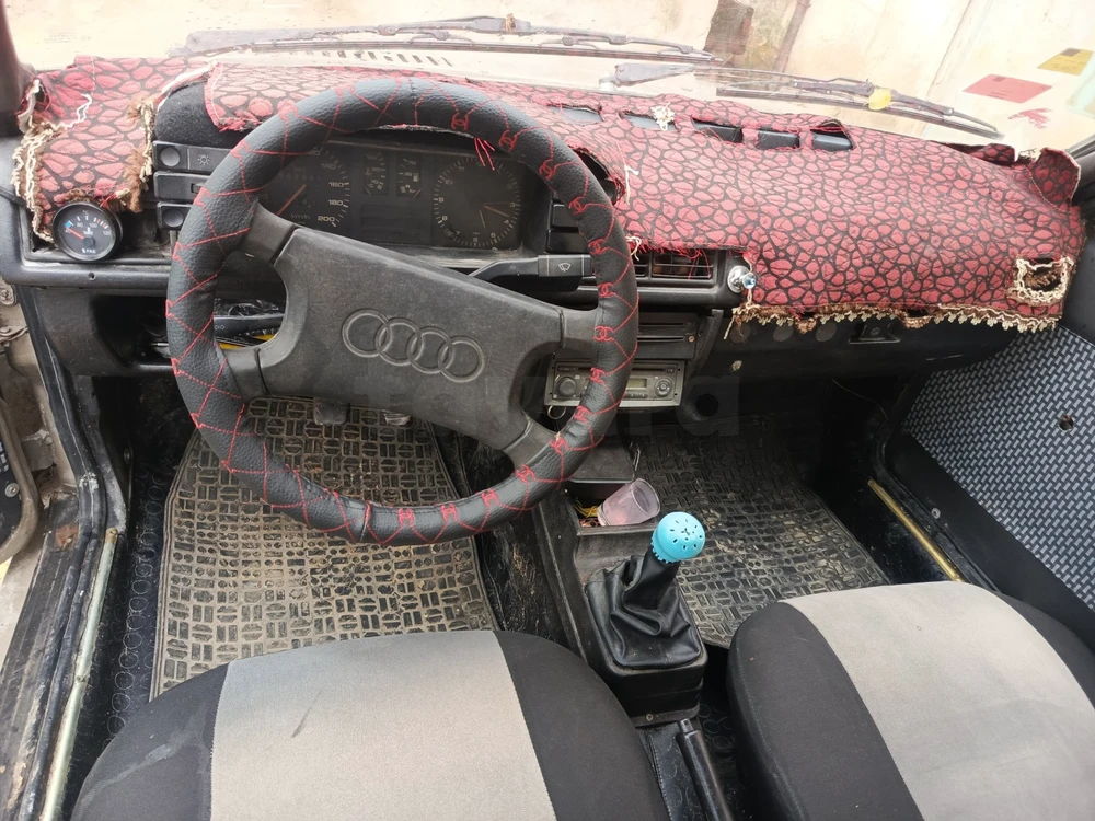 Audi 80