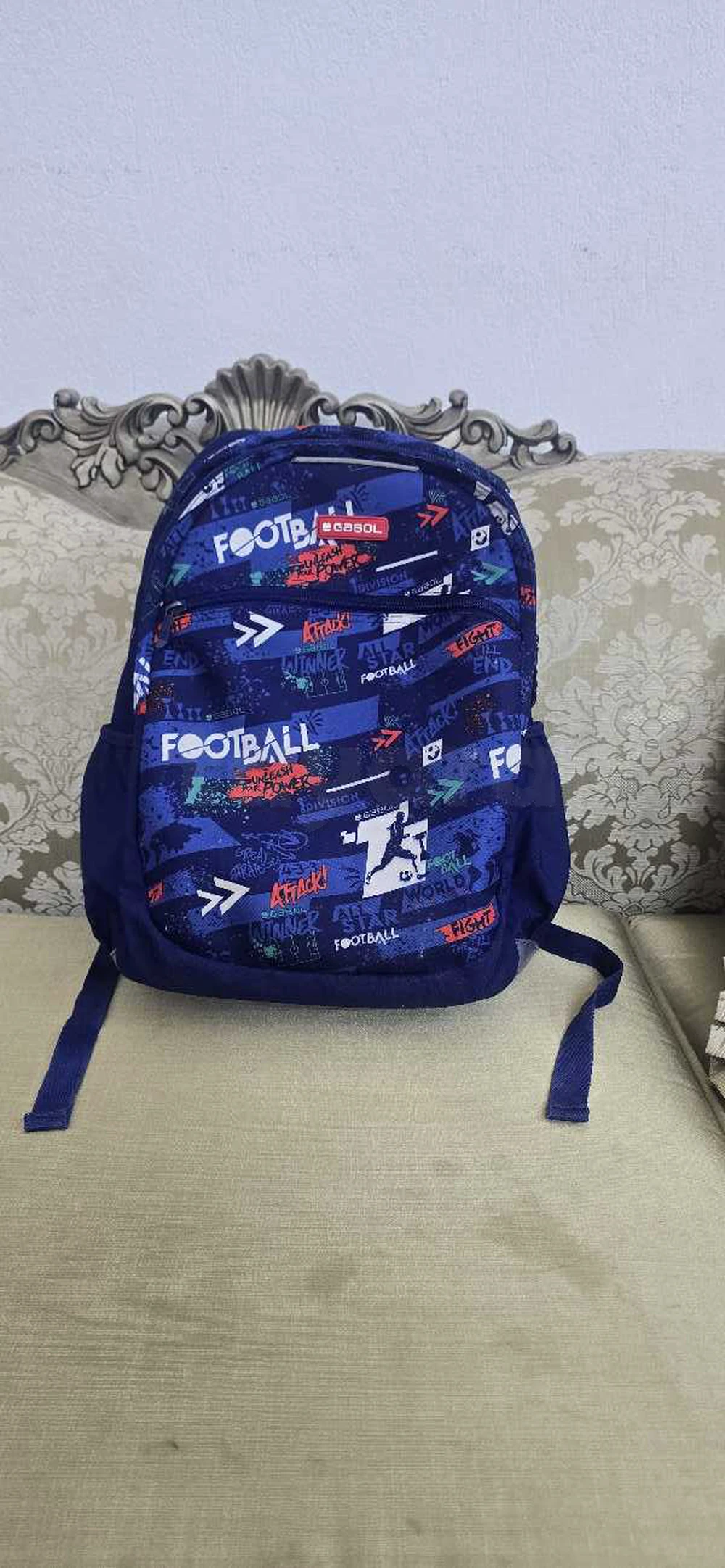 une jolie cartable Gabol peu utilisé.