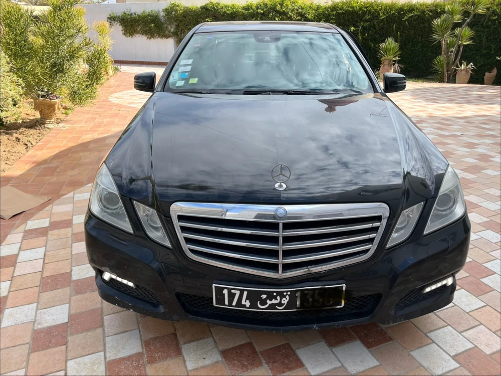 Carte voiture Mercedes-Benz Classe E