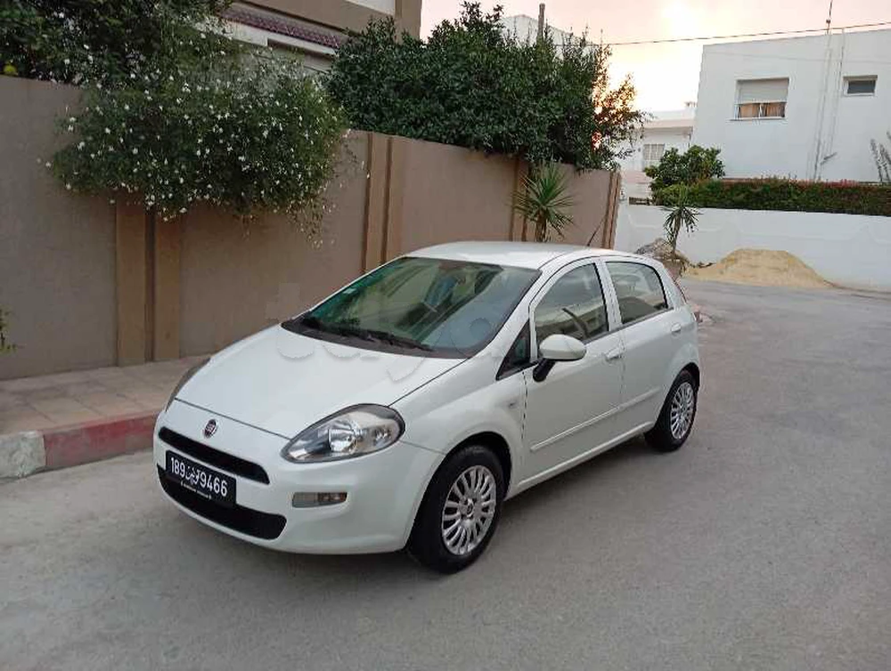 Carte voiture Fiat Grande Punto