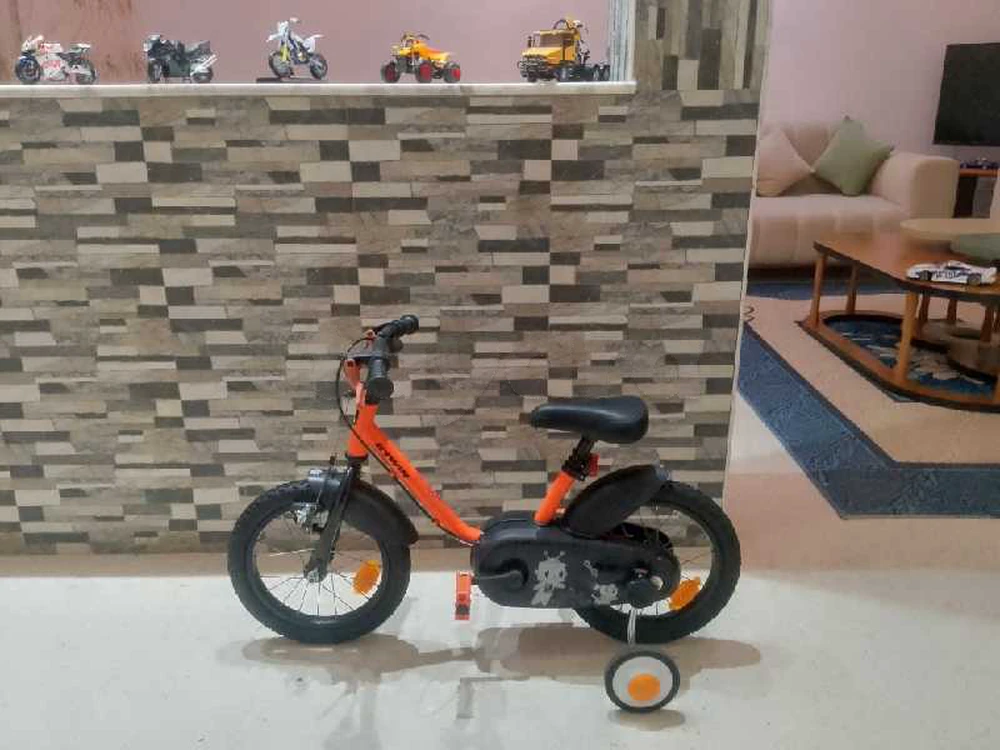 Bicyclette B'twin 14 Pouces Presque Neuf Importer De France 🇫🇷🇫🇷