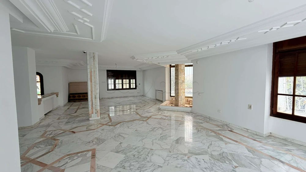 🏡 À VENDRE – PRESTIGIEUSE VILLA À MENZAH 9A