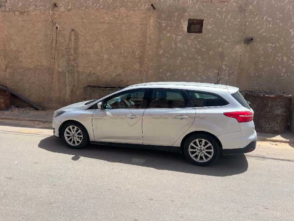 Carte voiture Ford Focus