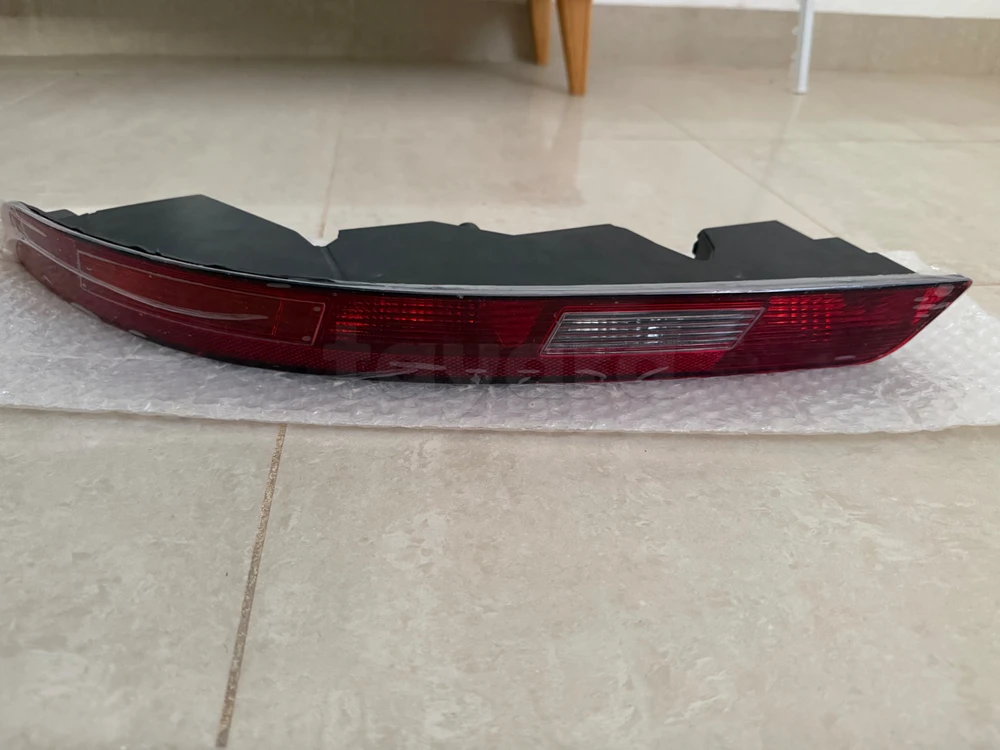 Feux arrière de voiture à vendre