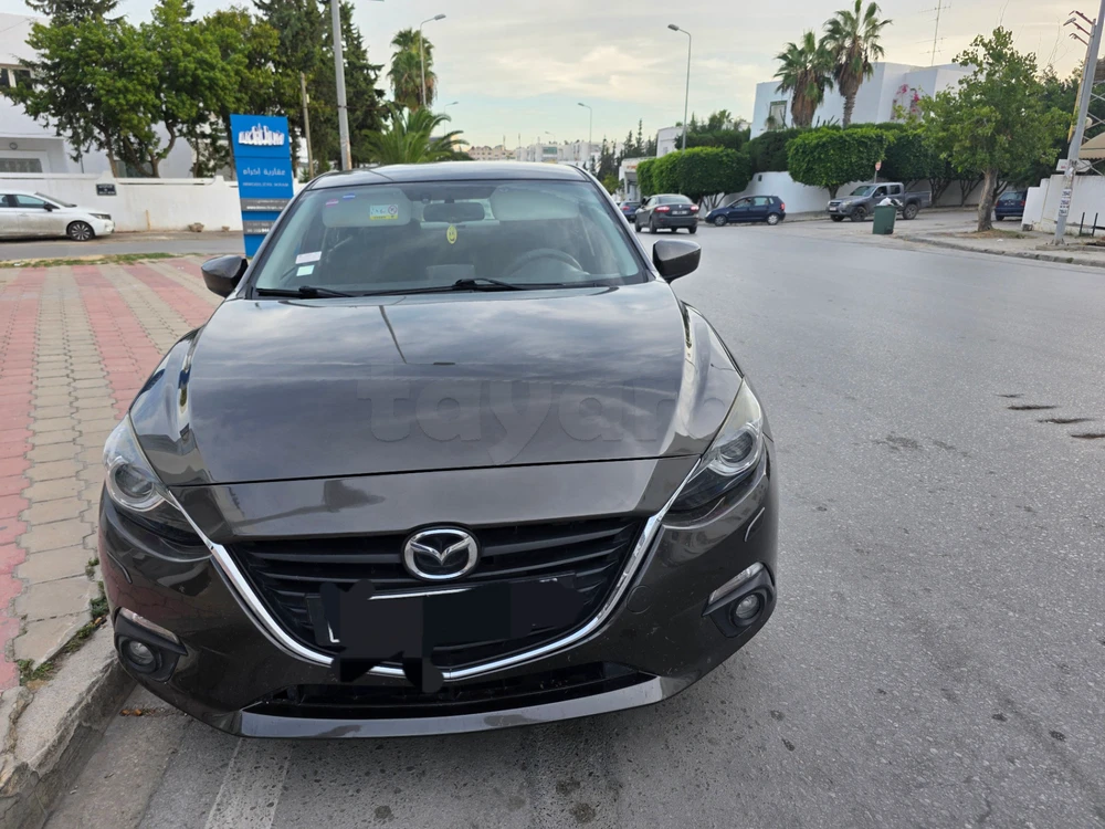 Carte voiture Mazda 3