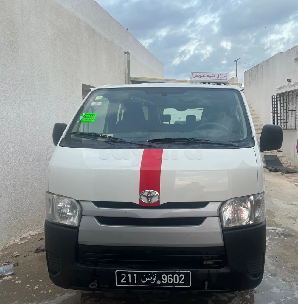 Carte voiture Toyota Hiace