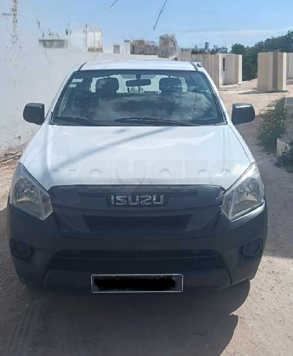 Carte voiture Isuzu D-Max