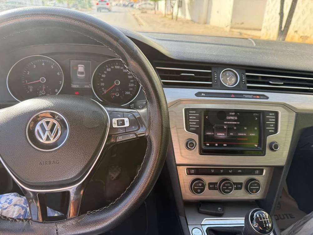 Carte voiture Volkswagen Passat