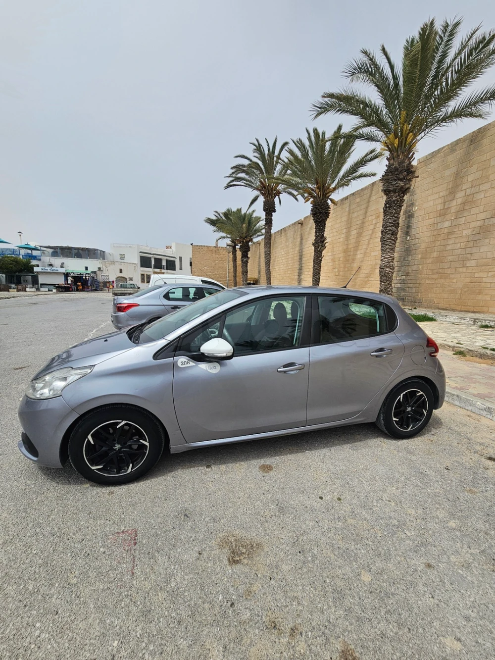 Carte voiture Peugeot 208