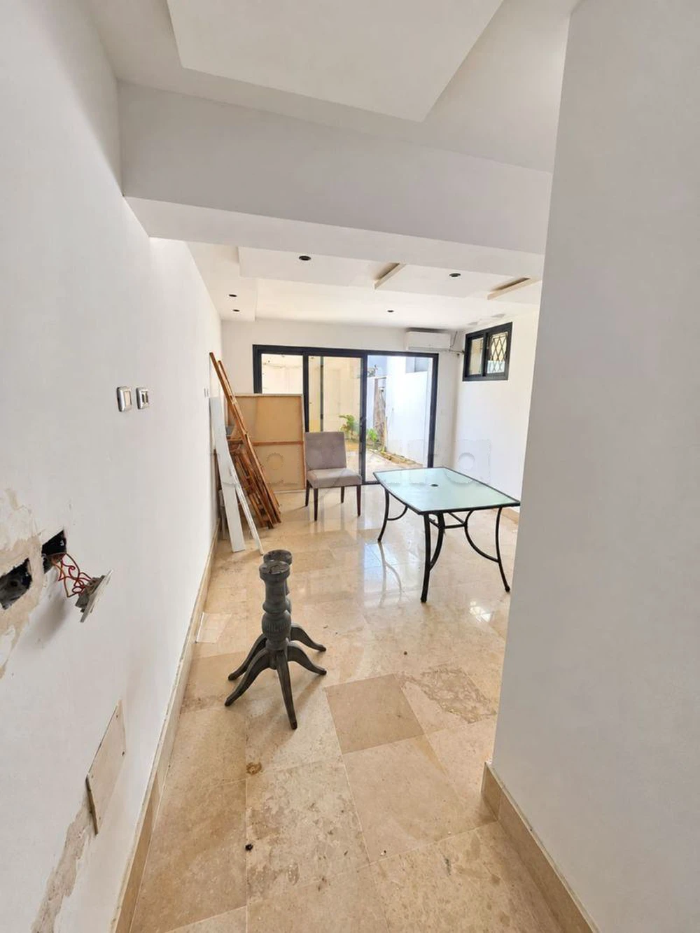 Local 52 m² + terrasse à Mégrine Coteaux