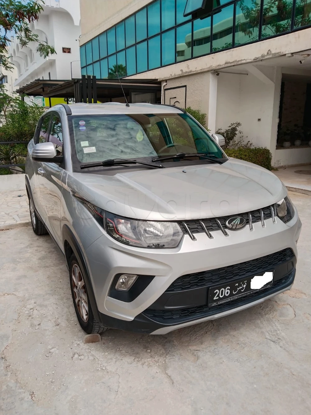 Carte voiture Mahindra Hover