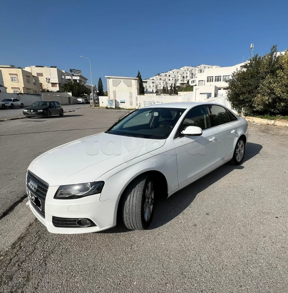 Carte voiture Audi A4