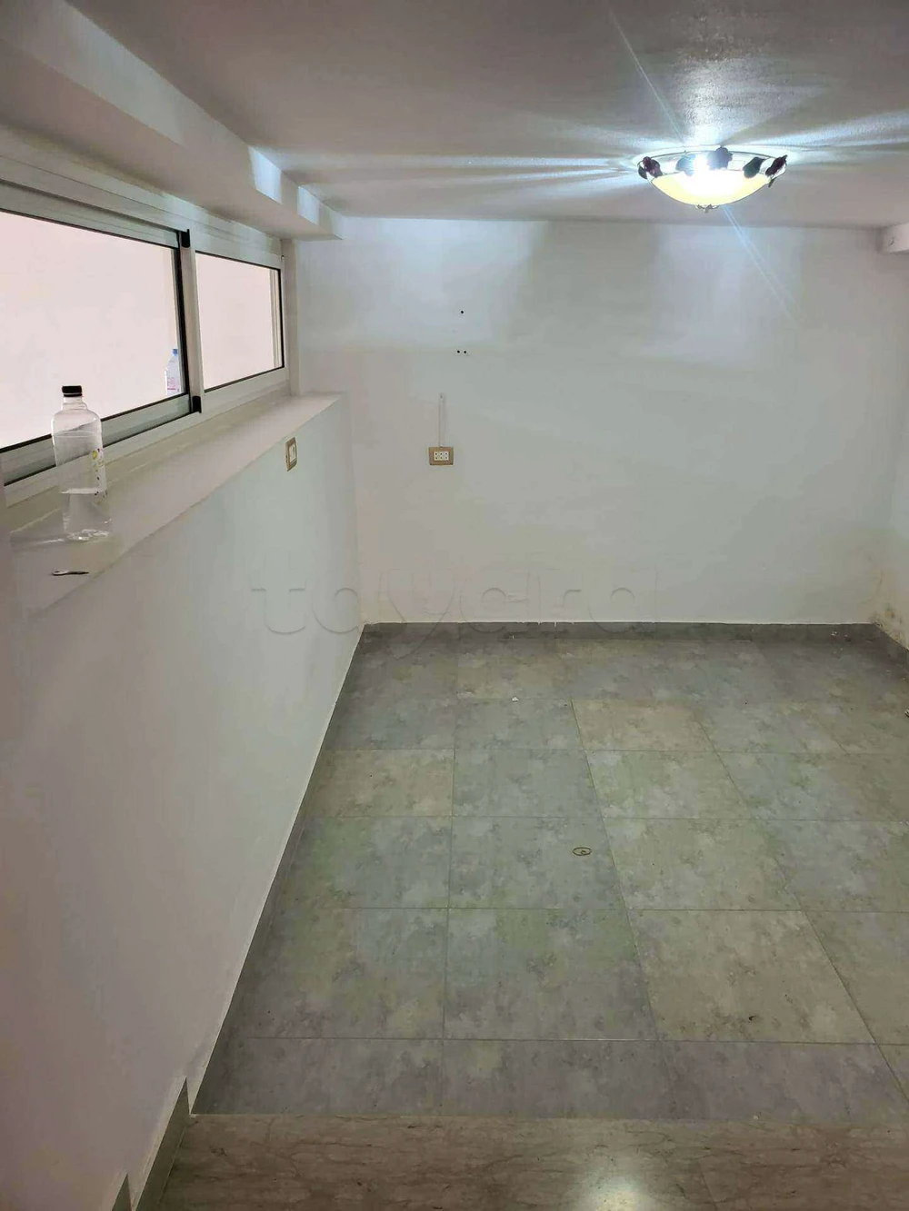 À LOUER – Appartement d'environ 120 m² au RDC d'un immeuble (Route de Tunis)