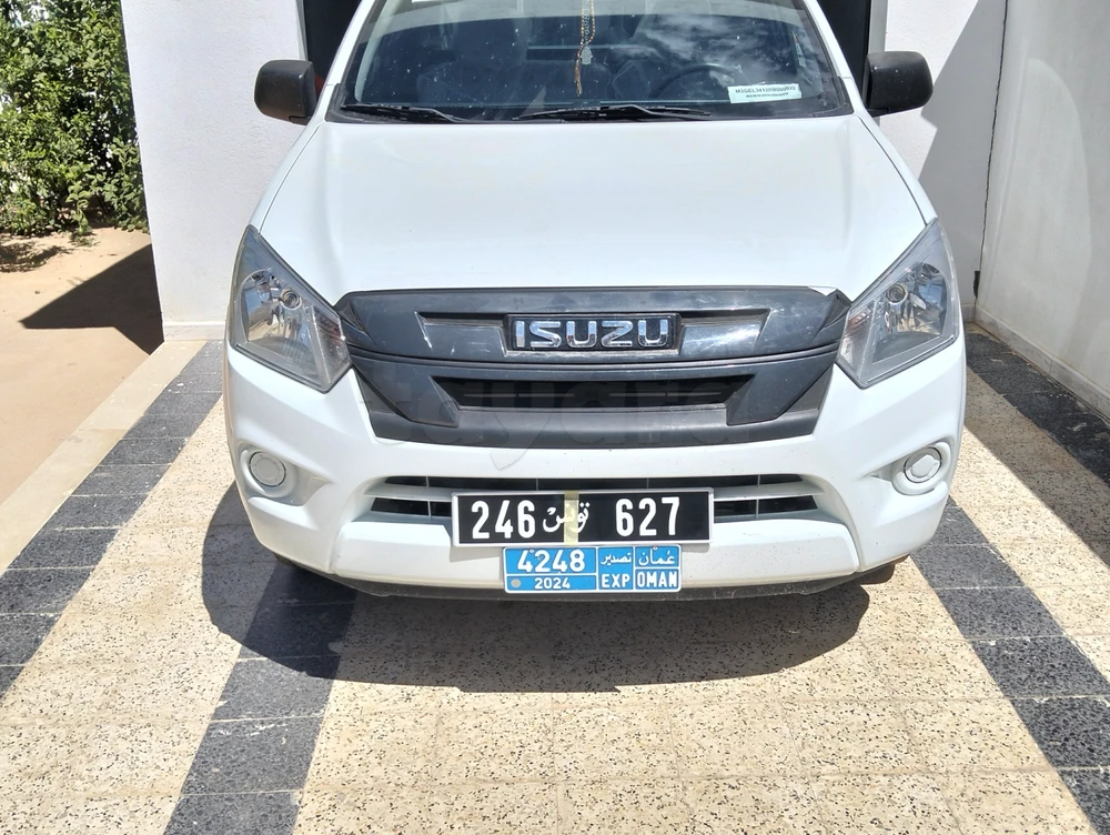 Carte voiture Isuzu D-Max
