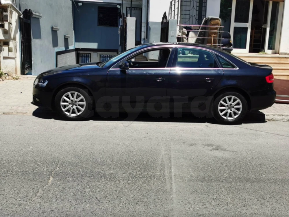 Carte voiture Audi A4
