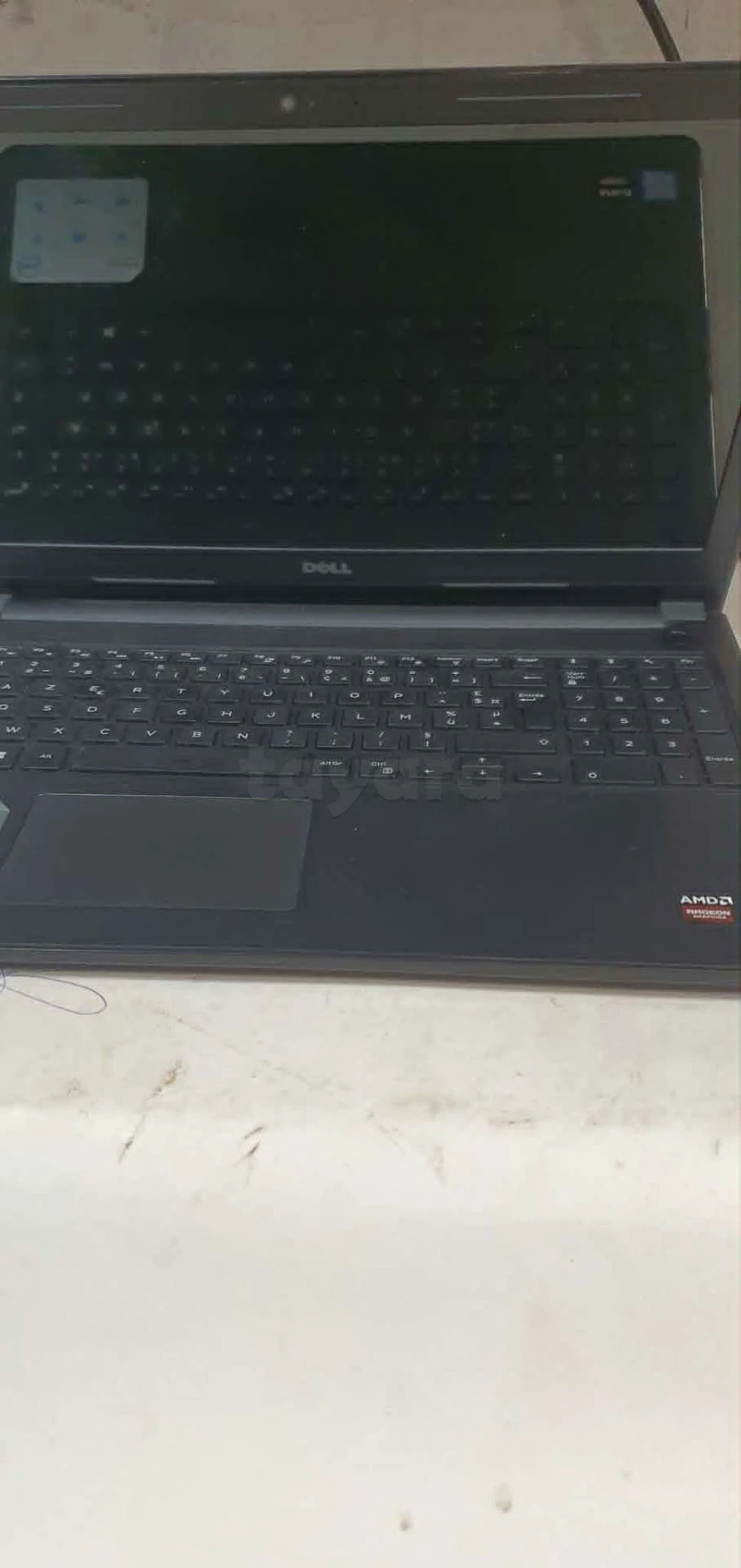 DELL INSPIRON I5 7200U 12G RAM 256G SSD AMD R5 2G
