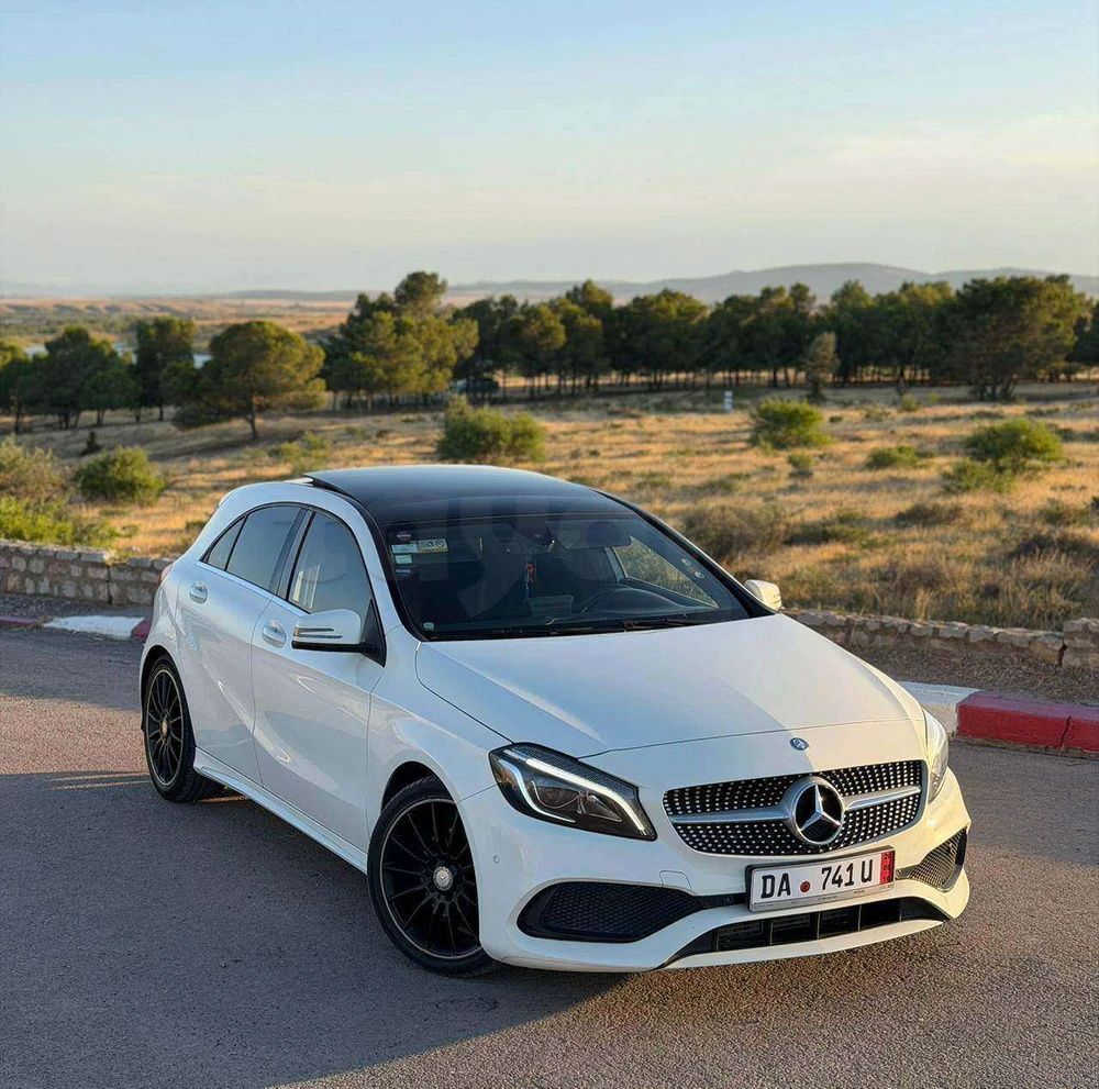 Carte voiture Mercedes-Benz Classe A