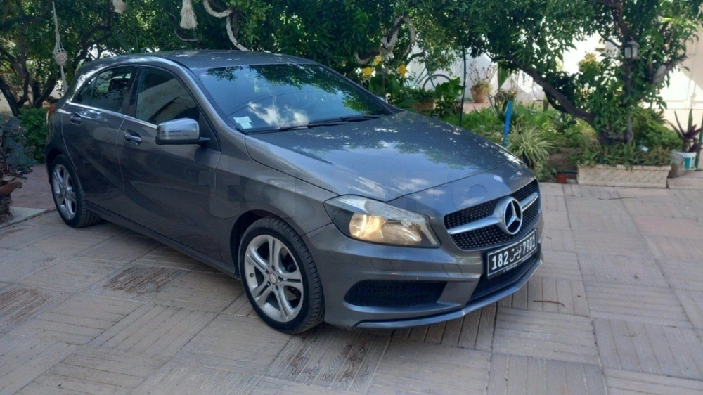 Carte voiture Mercedes-Benz Classe A