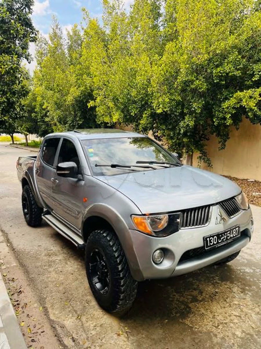 Carte voiture Mitsubishi L200