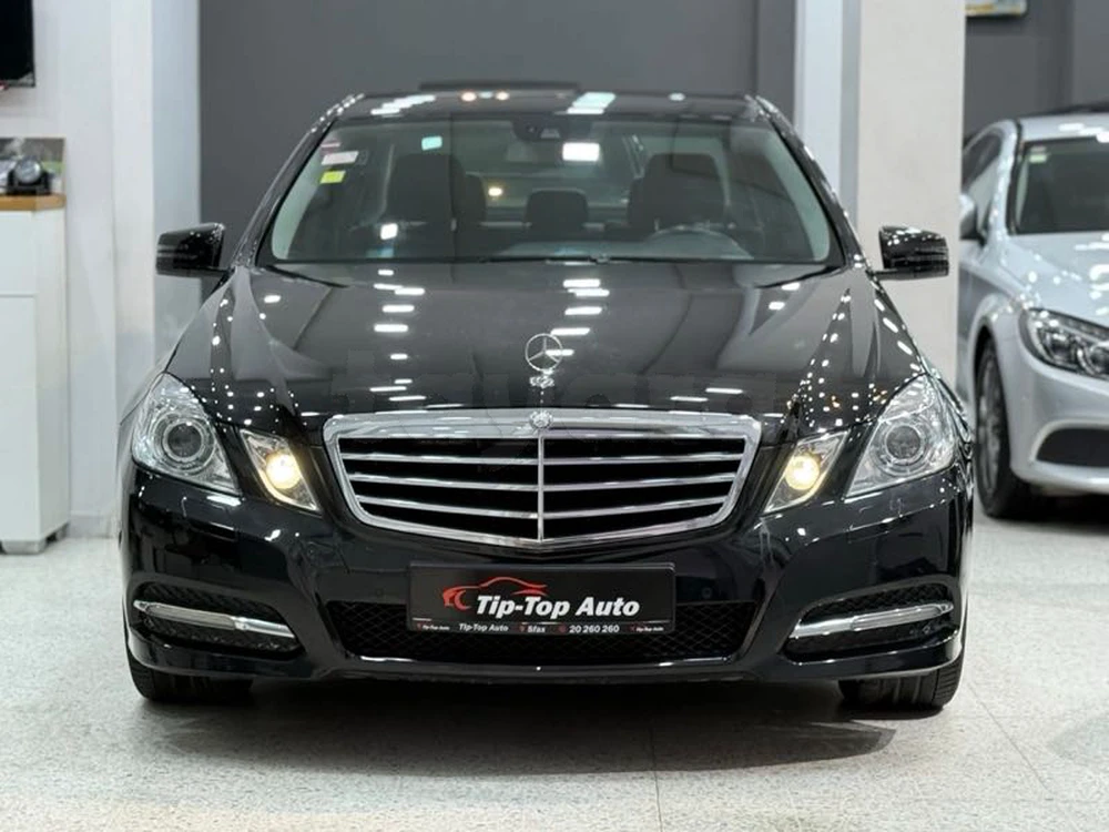 Carte voiture Mercedes-Benz Classe E