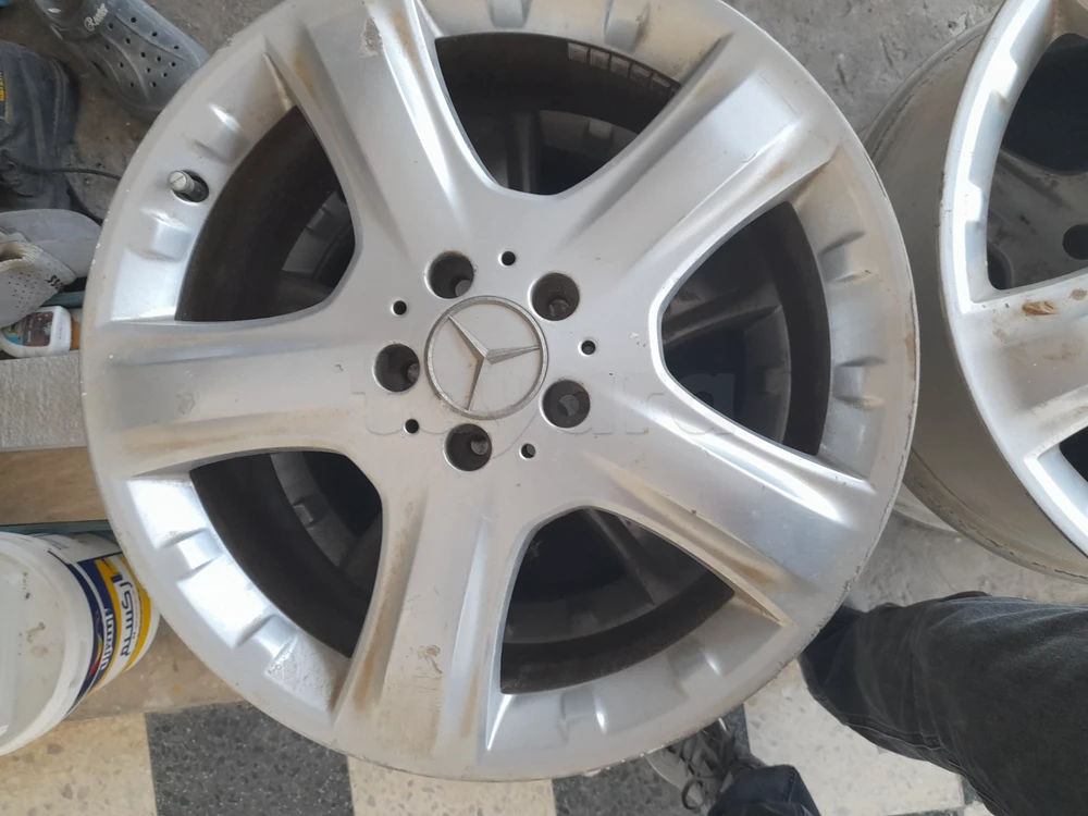 4 jantes alu pour Mercedes amg a vendre