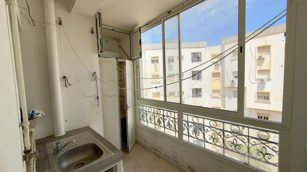 🏡✨ À vendre – Appartement S+2 à Hay El Wahat, Laouina ✨🏡