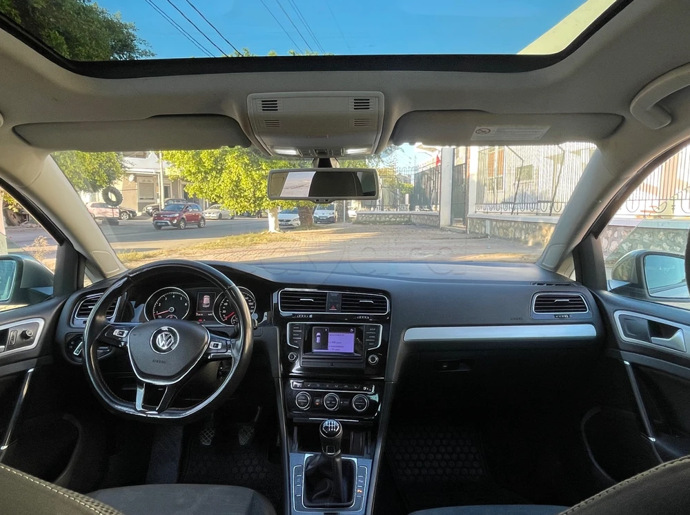 Carte voiture Volkswagen Golf