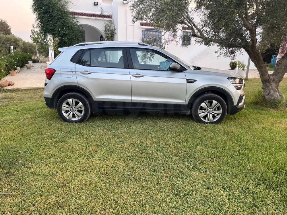 Carte voiture Skoda Favorit