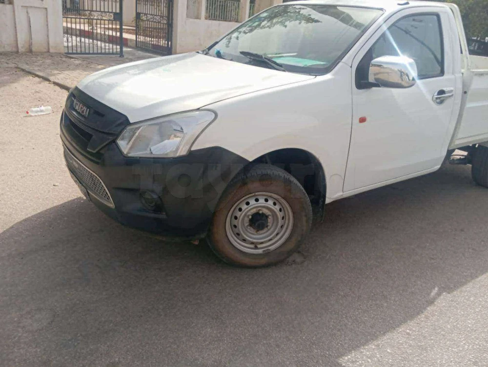 Carte voiture Isuzu D-Max