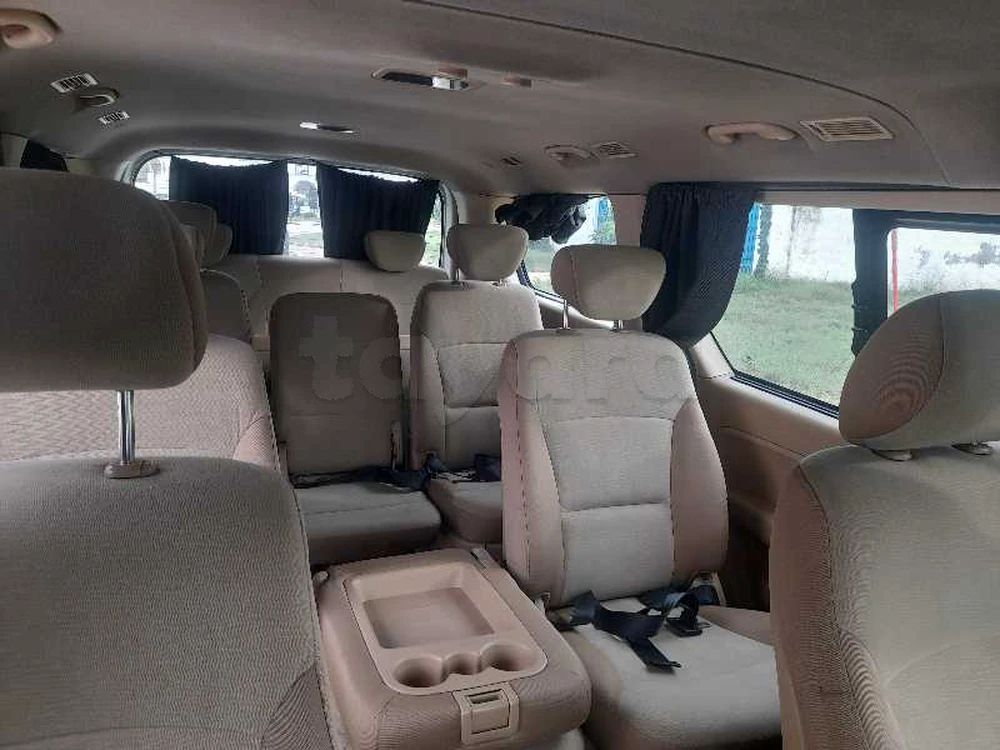 Hyundai H-1