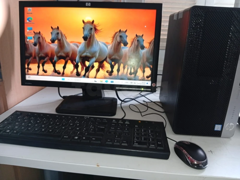 PC de Bureau HP ProDesk 600 G4 MT – Core i3 (8ème Gén) / 8 Go RAM / Windows 11 Pro