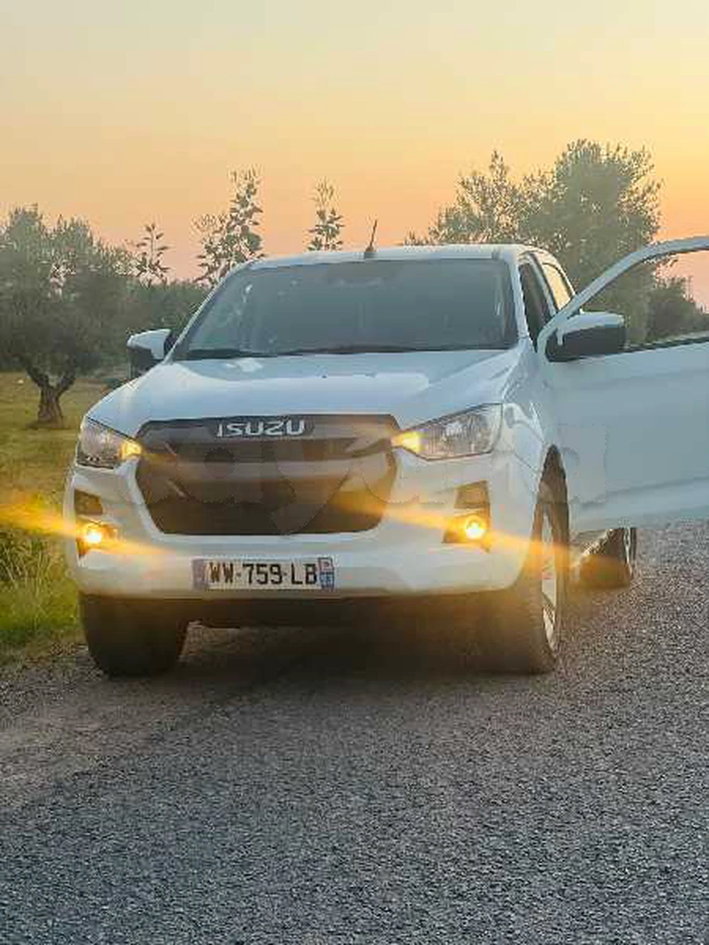 Carte voiture Isuzu D-Max