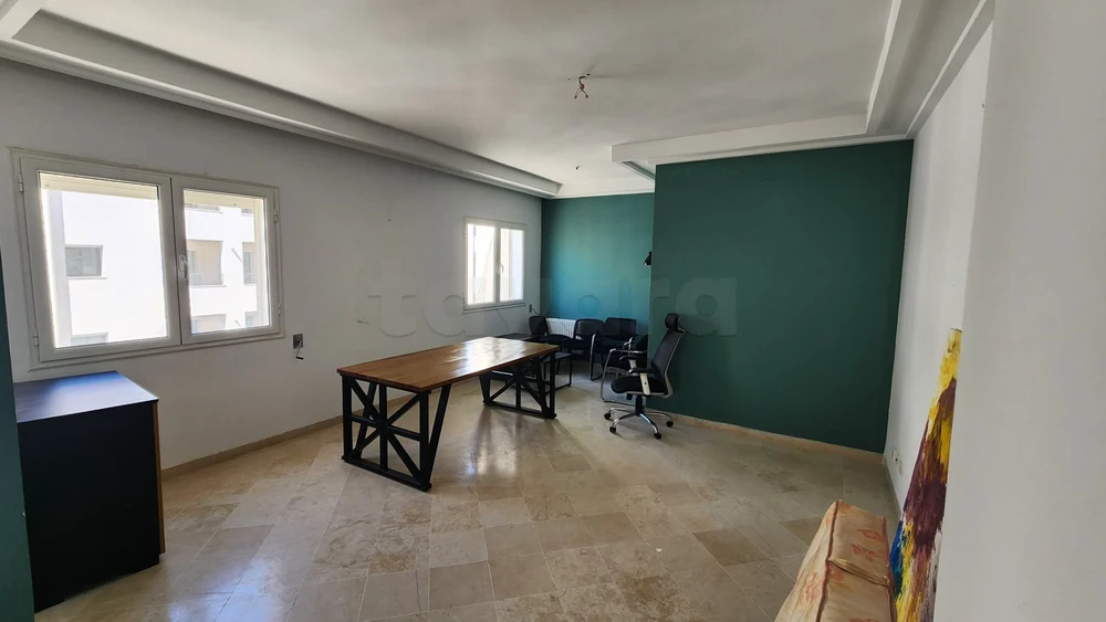 A louer appartement S+2 à cité el Wahat l'Aouina