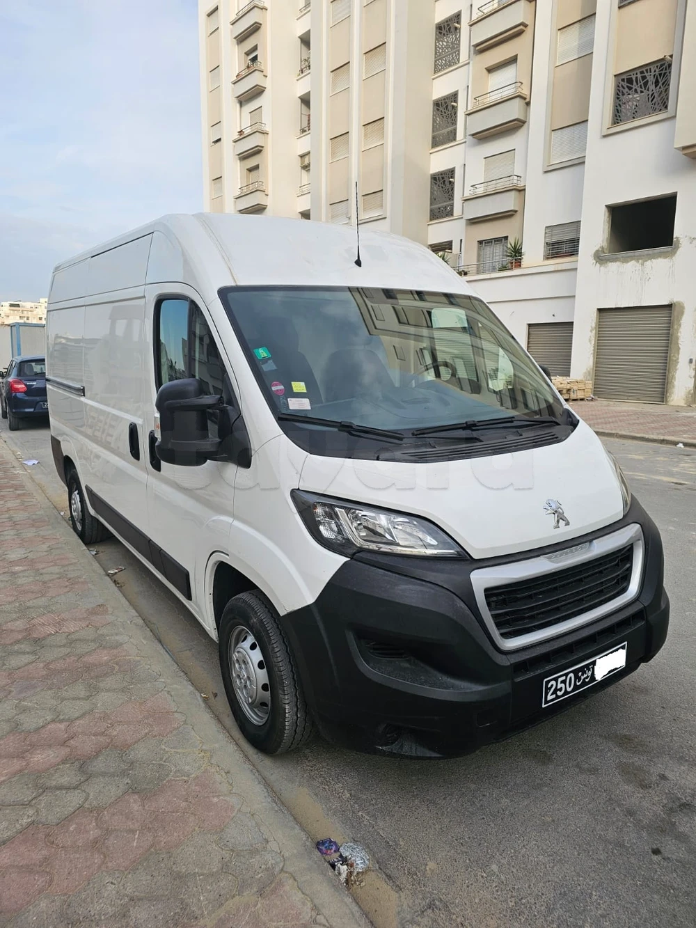 A vendre PEUGEOT BOXER neuf
