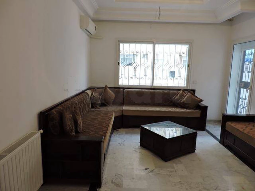 Appartement pour etudiantes uniquement