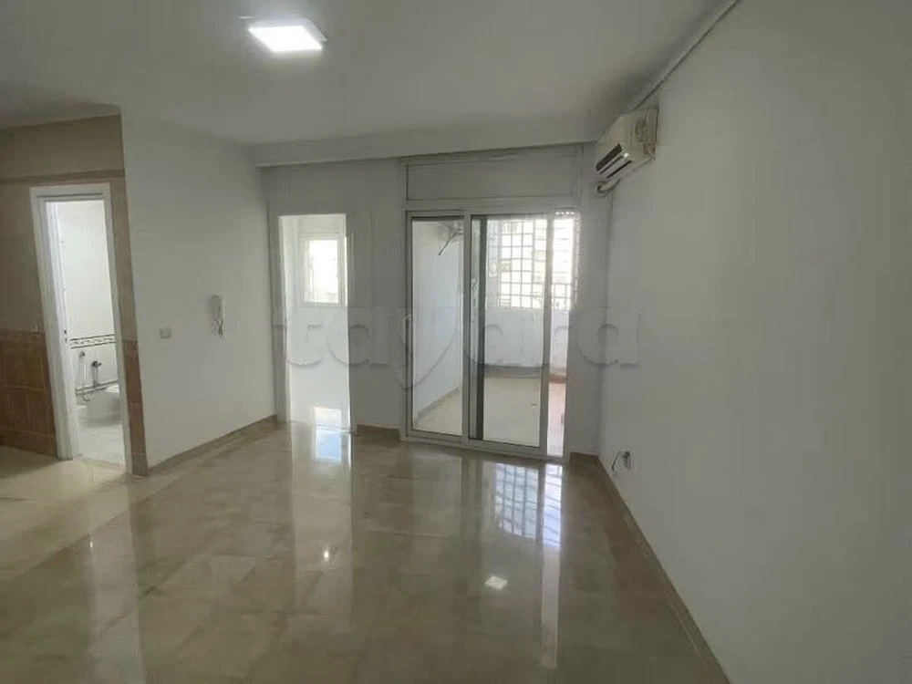 📍ENNASR 2 : APPARTEMENT S+1 A LOUER