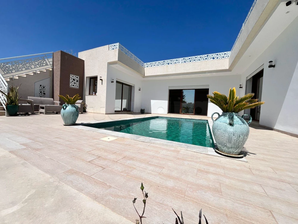 Villa S+3 à vendre à Hammamet Sud (Monchar)