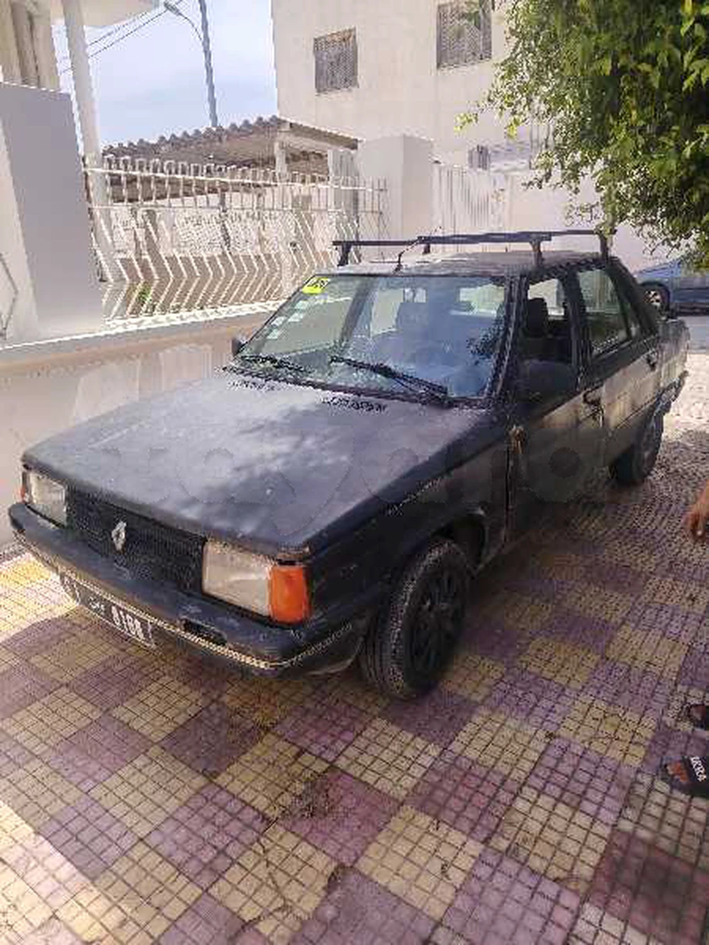 Renault R9