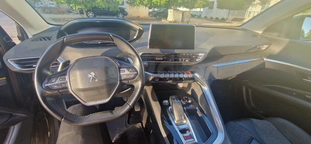 Carte voiture Peugeot 3008