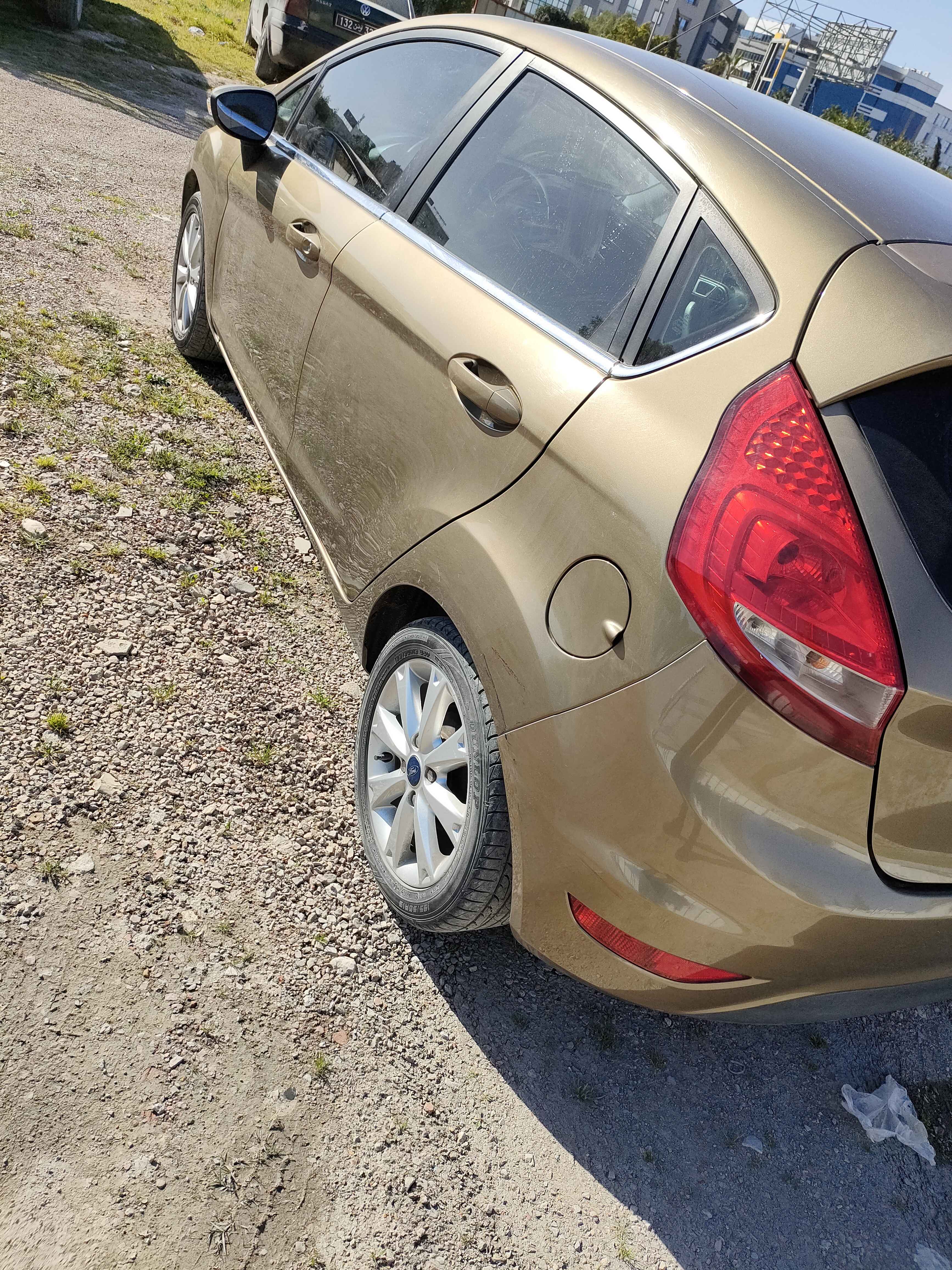 Carte voiture Ford Fiesta