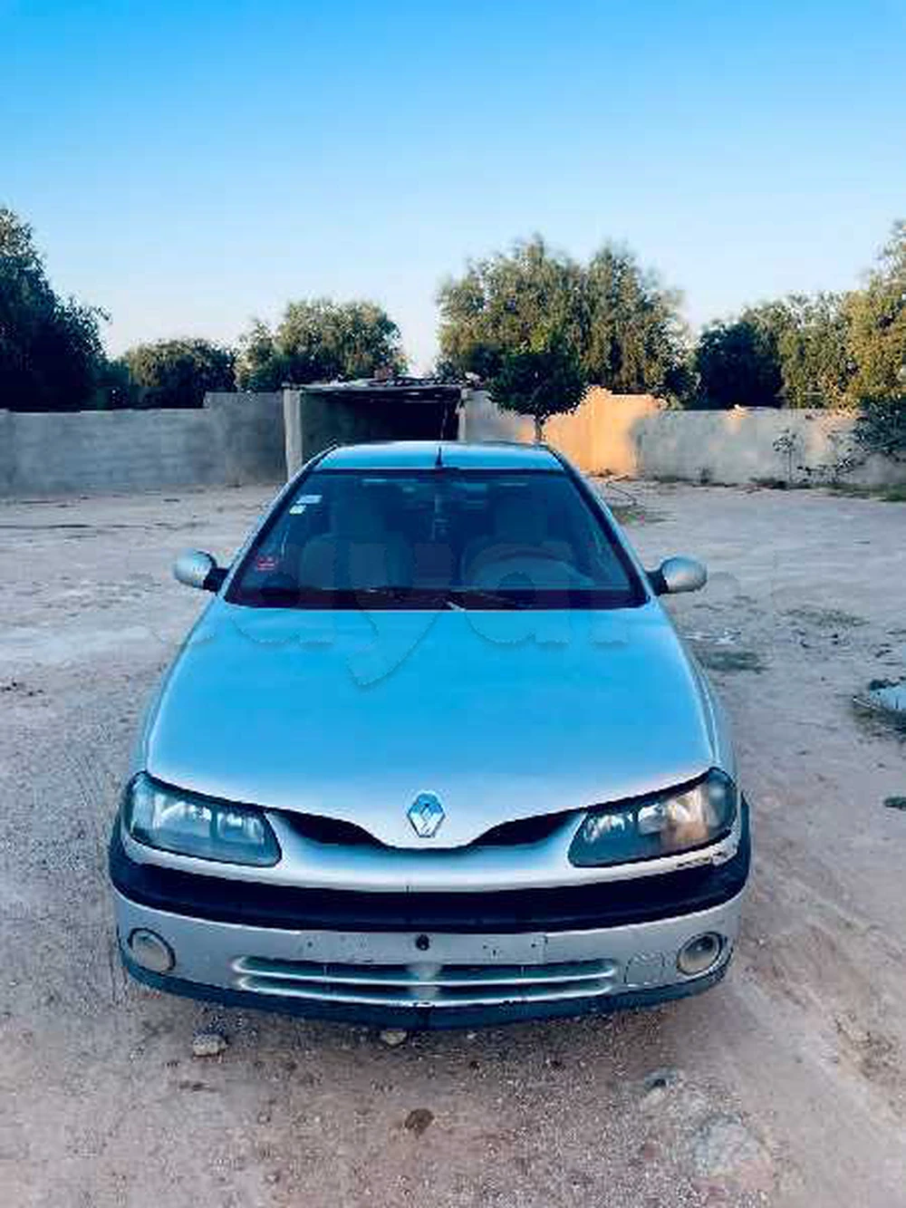 Carte voiture Renault Laguna Estate